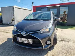 Szary Używany 2017 Toyota Yaris Hybrid Hatchback | 36 900 zł (Dość drogi)