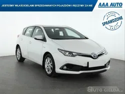 Biały Używany 2017 Toyota Auris | 63 999 zł (Uczciwa cena)