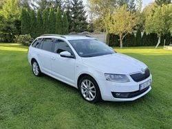 Biały Używany 2016 Skoda Octavia Joy Kombi | 23 500 zł (Uczciwa cena)
