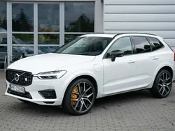 Biały Używany 2020 Volvo XC60 R-Design SUV | 189 900 zł (Dobra cena)