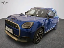 Blazing blue metalizowany Używany 2024 Mini Countryman SUV | 229 901 zł
