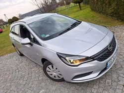 Srebrny (metalik) Używany 2017 Opel Astra Sedan/Limuzyna | 34 301 zł (Dobra cena)