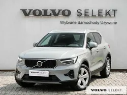 Szary Używany 2024 Volvo XC40 SUV | 159 900 zł (Uczciwa cena)