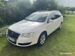 Biały Używany 2009 VW Passat Kombi | 12 000 zł (Uczciwa cena)