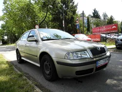 Beżowy Używany 2005 Skoda Octavia Hatchback | 10 900 zł (Uczciwa cena)
