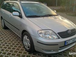 Srebrny Używany 2003 Toyota Corolla Kombi | 10 900 zł