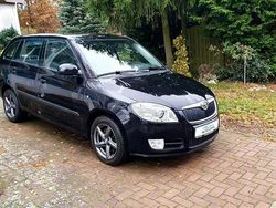 Czarny (metalik) Używany 2009 Skoda Fabia Hatchback | 5570 zł