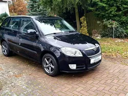 Czarny (metalik) Używany 2009 Skoda Fabia Kombi | 5570 zł