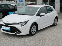 Biały Używany 2022 Toyota Corolla Hatchback | 67 398 zł (Super Cena)