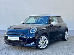 Island blue metalizowany Używany 2023 Mini Cooper SE Hatch Hatchback | 129 900 zł (Uczciwa cena)