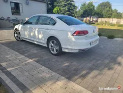 Biały Używany 2016 VW Passat Sedan/Limuzyna | 49 900 zł (Dość drogi)