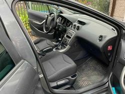 Szary Używany 2009 Peugeot 308 Kombi | 11 500 zł (Uczciwa cena)