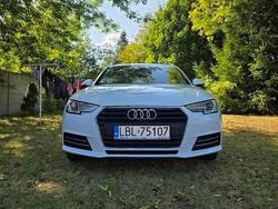 Biały Używany 2017 Audi A4 Kombi | 67 000 zł (Uczciwa cena)