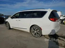Biały Używany 2017 Chrysler Pacifica SUV | 38 500 zł