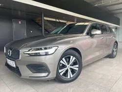 Inny kolor Używany 2020 Volvo V60 Kombi | 63 000 zł (Uczciwa cena)