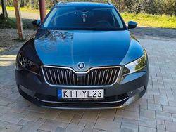 Szary Używany 2019 Skoda Superb Kombi | 81 500 zł (Dość drogi)