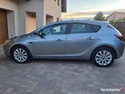 Szary Używany 2011 Opel Astra Cosmo Hatchback | 18 700 zł (Dobra cena)