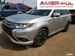 Srebrny Używany 2018 Mitsubishi Outlander SUV | 90 000 zł