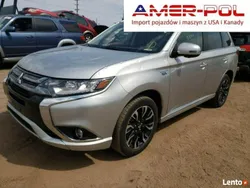 Srebrny Używany 2018 Mitsubishi Outlander SUV | 90 000 zł
