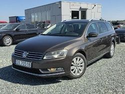 Brązowy Używany 2012 VW Passat Kombi | 34 900 zł (Uczciwa cena)