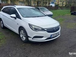 Biały Używany 2016 Opel Astra Sedan/Limuzyna | 29 500 zł (Uczciwa cena)