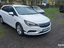 Biały Używany 2016 Opel Astra Sedan/Limuzyna | 29 500 zł (Uczciwa cena)