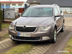 Brązowy Używany 2010 Skoda Superb Kombi | 19 500 zł