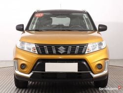 Złoty Używany 2019 Suzuki Vitara SUV | 49 999 zł (Uczciwa cena)