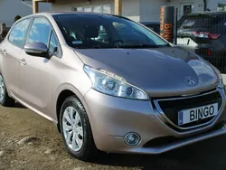 Złoty Używany 2012 Peugeot 208 Hatchback | 21 900 zł (Dość drogi)