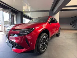 Lakier specjalny czerwony brera Nowe 2025 Alfa Romeo Junior SUV | 144 137 zł