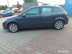 Granatowy Używany 2009 Opel Astra Hatchback | 11 900 zł (Uczciwa cena)