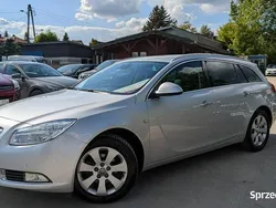 Szary (metalik) Używany 2011 Opel Insignia Kombi | 21 900 zł (Uczciwa cena)
