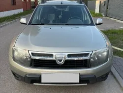 Szary Używany 2010 Dacia Duster Lauréate SUV | 22 900 zł