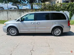 Używany 2013 Chrysler Town & Country | 45 000 zł