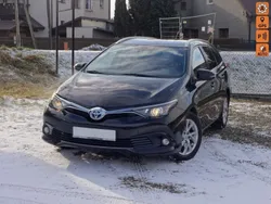 Czarny Używany 2016 Toyota Auris Hybrid Kombi | 44 900 zł (Uczciwa cena)