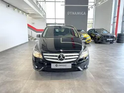 Czarny Używany 2013 Mercedes B180 Minivan | 35 900 zł (Drogi)