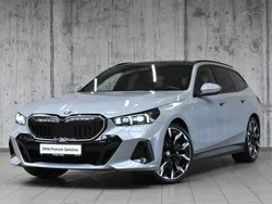 Szary brooklyn m metalizowany Używany 2024 BMW 520 Comfort Edition Kombi | 284 900 zł (Drogi)