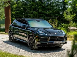 Czarny (metalik) Używany 2022 Porsche Cayenne GTS SUV | 419 999 zł