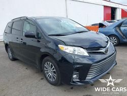 Czarny (metalik) Używany 2019 Toyota Sienna Premium Minivan | 58 000 zł