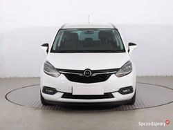 Biały Używany 2017 Opel Zafira Minivan | 43 999 zł (Uczciwa cena)