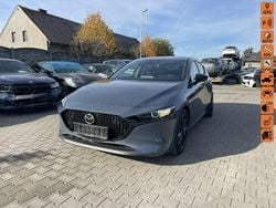 Bordowy (metalik) Używany 2022 Mazda 3 Hatchback | 32 900 zł