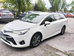 Biały Używany 2016 Toyota Avensis Premium Sedan/Limuzyna | 45 700 zł (Uczciwa cena)