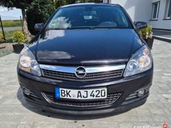Czarny Używany 2007 Opel Astra GTC Coupe | 10 999 zł (Uczciwa cena)