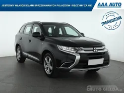 Czarny Używany 2016 Mitsubishi Outlander SUV | 56 499 zł (Uczciwa cena)