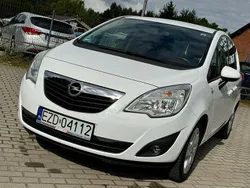 Biały Używany 2012 Opel Meriva Minivan | 19 900 zł (Uczciwa cena)
