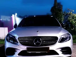 Srebrny Używany 2020 Mercedes C220 AMG line Kombi | 155 000 zł