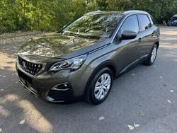 Inny kolor Używany 2019 Peugeot 3008 SUV | 66 900 zł (Uczciwa cena)