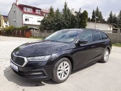 Czarny Używany 2021 Skoda Octavia Ambition Kombi | 88 700 zł (Dość drogi)