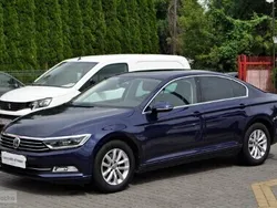 Niebieski Używany 2018 VW Passat Sedan/Limuzyna | 76 555 zł (Uczciwa cena)