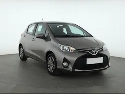 Brązowy Używany 2014 Toyota Yaris Hatchback | 33 999 zł (Uczciwa cena)